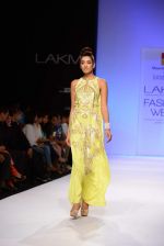 Model walk the ramp for Ranna Gill show at LFW 2013 Day 1 in Grand Haytt, Mumbai on 23rd Aug 2013 (258).JPG